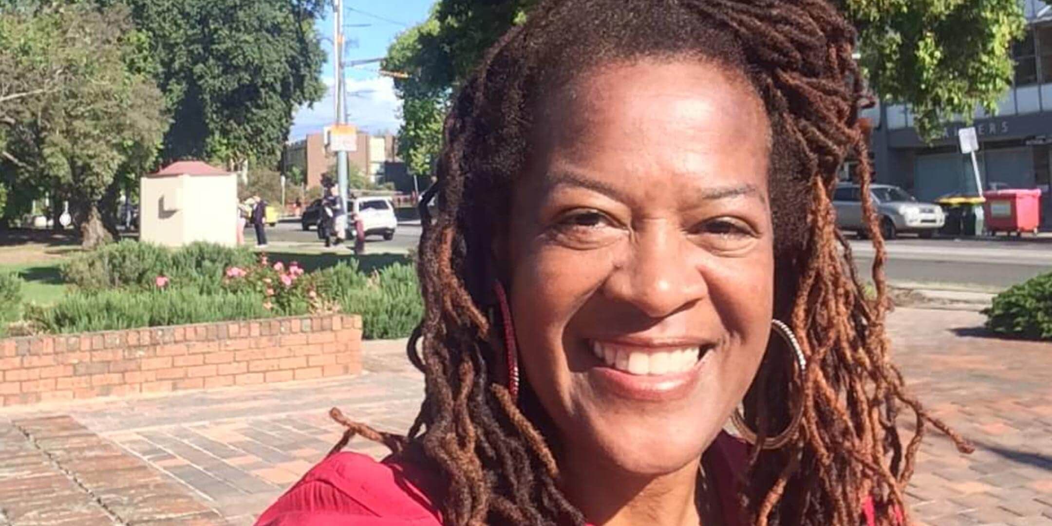 Gina Currie '81