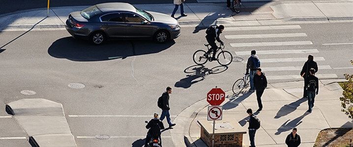 Students at crosswalk UW-Madison