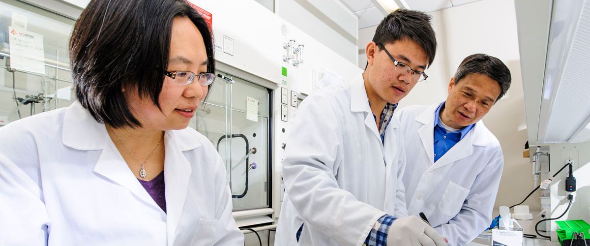 Nuclear engineers play with atoms
